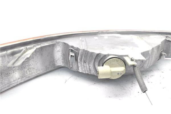 Recambio de intermitente delantero izquierdo para renault master iii furgón (hd, fd) 3.0 dci 140 (hd0s, fd0s, hd1s) referencia O