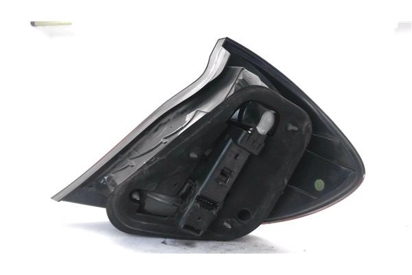 Recambio de piloto trasero izquierdo para mercedes-benz clase c (bm 203) sportcoupe 2.2 c 220 cdi (la) (203.708) referencia OEM 