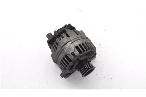 Recambio de alternador para volkswagen polo iv (9n1) 1.4 16v referencia OEM IAM 037903025M 0124325013 