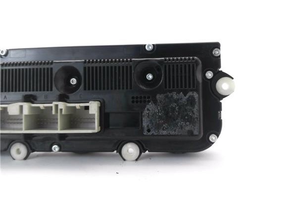 Recambio de mandos calefaccion / a.a. para volkswagen golf v plus (5m1) 2.0 tdi 16v referencia OEM IAM 74641450  