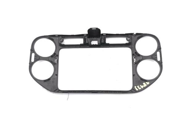 Recambio de embellecedor consola central para volkswagen golf v plus (5m1) 2.0 tdi 16v referencia OEM IAM 5M0858071J  