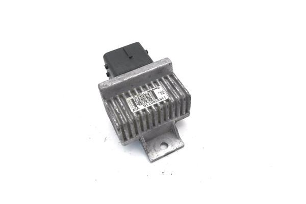 Recambio de caja precalentamiento para volkswagen golf v plus (5m1) 2.0 tdi 16v referencia OEM IAM 110678071R  