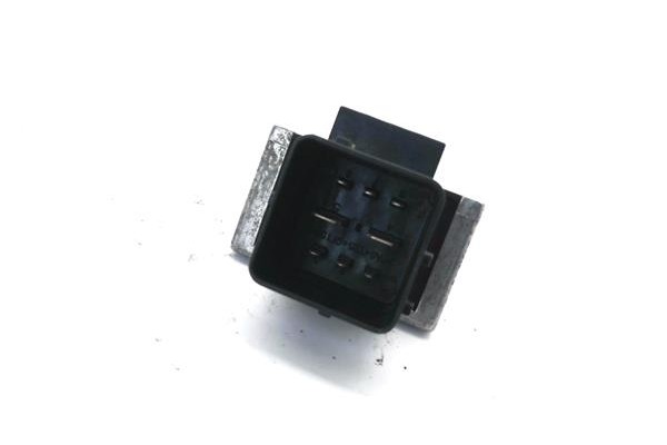 Recambio de caja precalentamiento para volkswagen golf v plus (5m1) 2.0 tdi 16v referencia OEM IAM 110678071R  