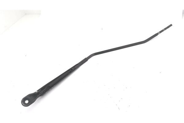 Recambio de brazo limpiaparabrisas delantero derecho para renault grand scénic iii (jz0/1_) 1.5 dci referencia OEM IAM 288860003