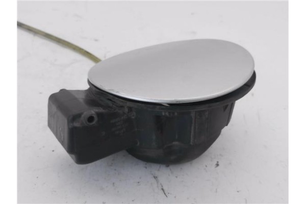 Recambio de tapa exterior combustible para volkswagen polo iv (9n1) 1.4 16v referencia OEM IAM 6Q0010300G 1H0010092C 