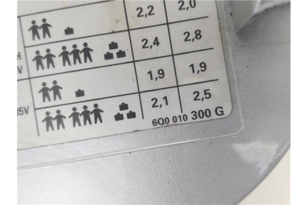 Recambio de tapa exterior combustible para volkswagen polo iv (9n1) 1.4 16v referencia OEM IAM 6Q0010300G 1H0010092C 