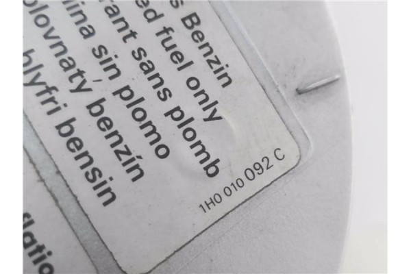 Recambio de tapa exterior combustible para volkswagen polo iv (9n1) 1.4 16v referencia OEM IAM 6Q0010300G 1H0010092C 