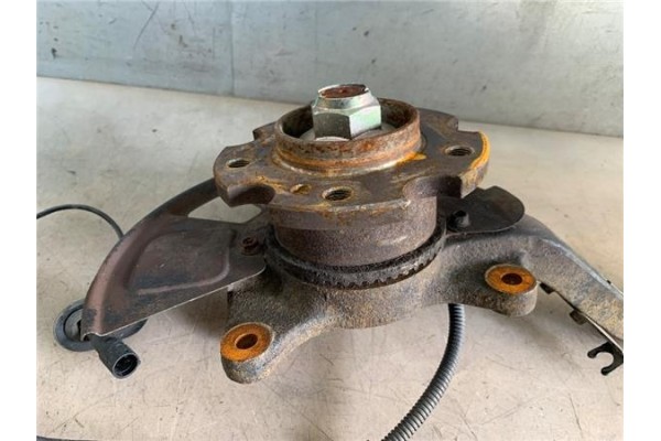 Recambio de mangueta delantero derecha para ssangyong rodius 2.7 270 xdi referencia OEM IAM   