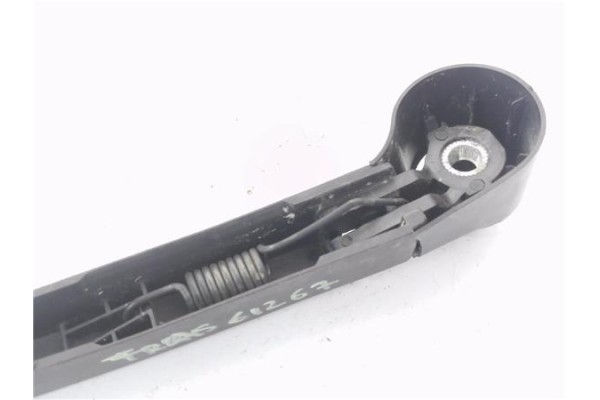 Recambio de brazo limpiaparabrisas trasero para volkswagen golf v (1k1) 2.0 gti referencia OEM IAM   
