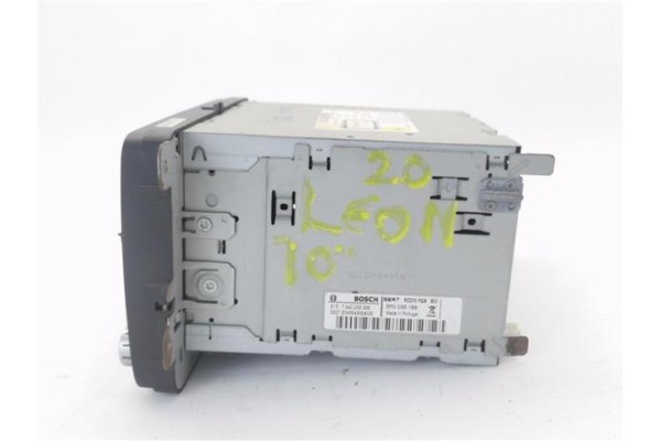 Recambio de autoradio para seat leon (1p1) 1.4 tsi referencia OEM IAM 5P0035186 8157640236366 