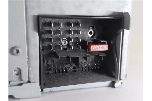 Recambio de autoradio para seat leon (1p1) 1.4 tsi referencia OEM IAM 5P0035186 8157640236366 