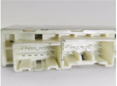 Recambio de caja fusibles/rele para toyota prius (zvw30) 1.8 hybrid referencia OEM IAM 8264147040 72818695 