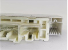 Recambio de caja fusibles/rele para toyota prius (zvw30) 1.8 hybrid referencia OEM IAM 8264147040 72818695 