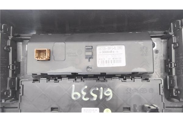 Recambio de consola para citroen jumpy furgón 1.6 confort m referencia OEM IAM 98120819ZD 227275011 