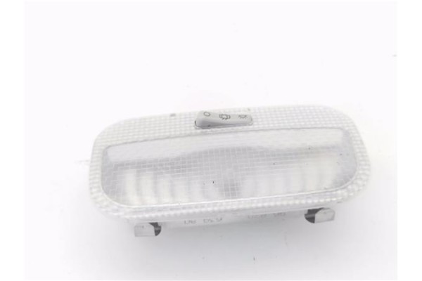 Recambio de luz trasero central techo para citroen jumpy furgón 1.6 confort m referencia OEM IAM 9682063980  