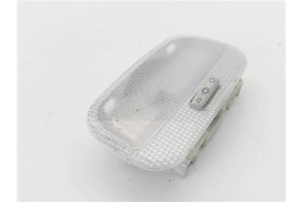 Recambio de luz trasero central techo para citroen jumpy furgón 1.6 confort m referencia OEM IAM 9682063980  