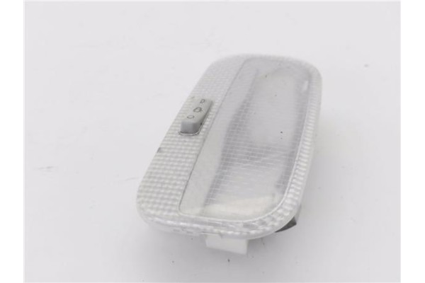 Recambio de luz trasero central techo para citroen jumpy furgón 1.6 confort m referencia OEM IAM 9682063980  