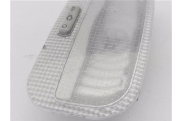 Recambio de luz trasero central techo para citroen jumpy furgón 1.6 confort m referencia OEM IAM 9682063980  