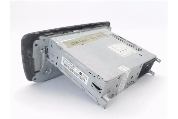 Recambio de autoradio para seat ibiza berlina (6j5) 1.6 tdi referencia OEM IAM 6J1035153G  