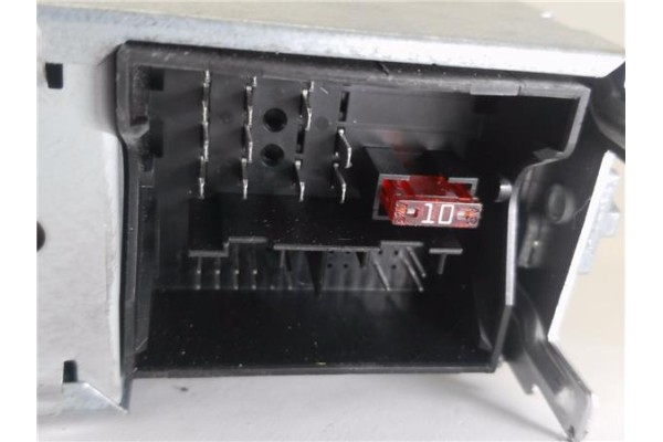 Recambio de autoradio para seat ibiza berlina (6j5) 1.6 tdi referencia OEM IAM 6J1035153G  
