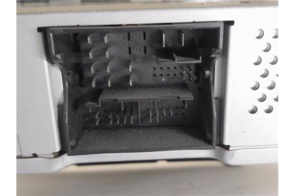 Recambio de autoradio para volkswagen polo v (6c1) 1.4 advance bmt referencia OEM IAM 6C0035869B  
