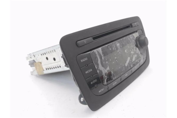 Recambio de autoradio para seat ibiza berlina (6j5) 1.2 referencia OEM IAM 6J1035153F  
