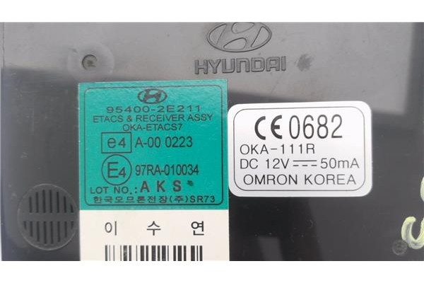 Recambio de centralita cierre para hyundai tucson (jm) 2.0 crdi a las 4 ruedas referencia OEM IAM 954002E211  
