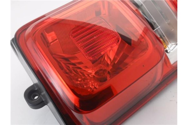 Recambio de piloto trasero derecho para citroen jumpy furgón 1.6 confort m referencia OEM IAM 2021001188  