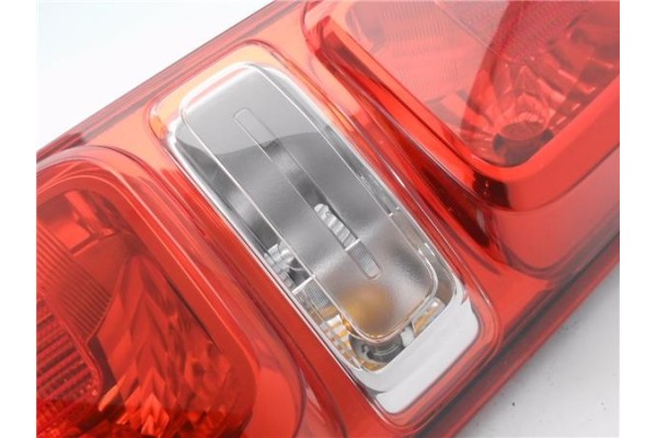 Recambio de piloto trasero derecho para citroen jumpy furgón 1.6 confort m referencia OEM IAM 2021001188  