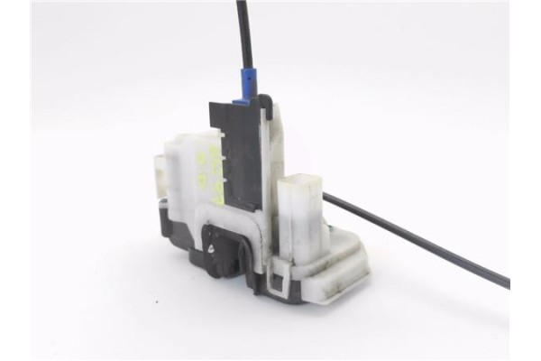 Recambio de cierre electromagnetico delantero derecho para peugeot bipper 1.4 básico referencia OEM IAM 1357552080  