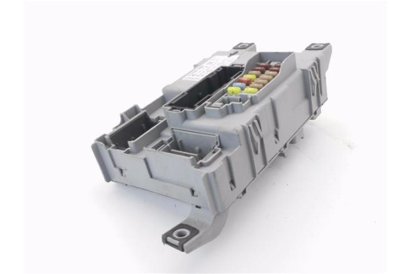 Recambio de caja fusibles/rele para peugeot bipper 1.4 básico referencia OEM IAM 01358812080  