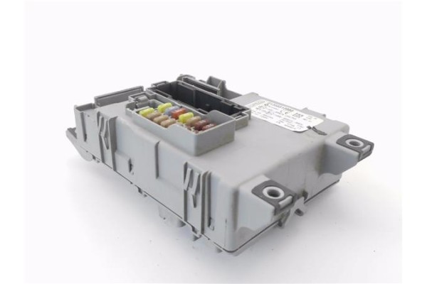 Recambio de caja fusibles/rele para peugeot bipper 1.4 básico referencia OEM IAM 01358812080  