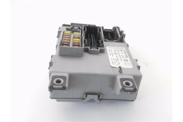 Recambio de caja fusibles/rele para peugeot bipper 1.4 básico referencia OEM IAM 01358812080  