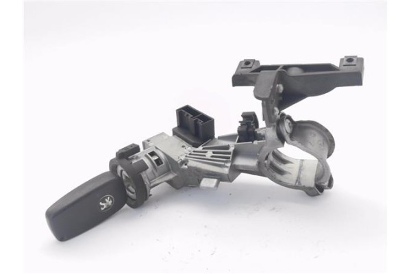 Recambio de clausor para peugeot bipper 1.4 básico referencia OEM IAM 51799409B365 01098401 