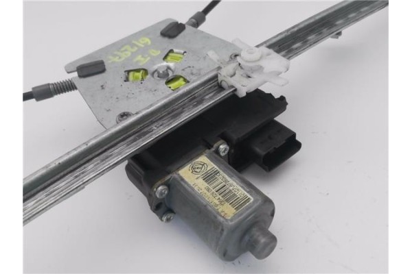 Recambio de mecanismo elevalunas delantero izquierdo para peugeot bipper 1.4 básico referencia OEM IAM 1354726080  
