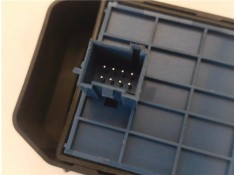 Recambio de mando elevalunas delantero izquierdo para peugeot bipper 1.4 básico referencia OEM IAM 241001402  