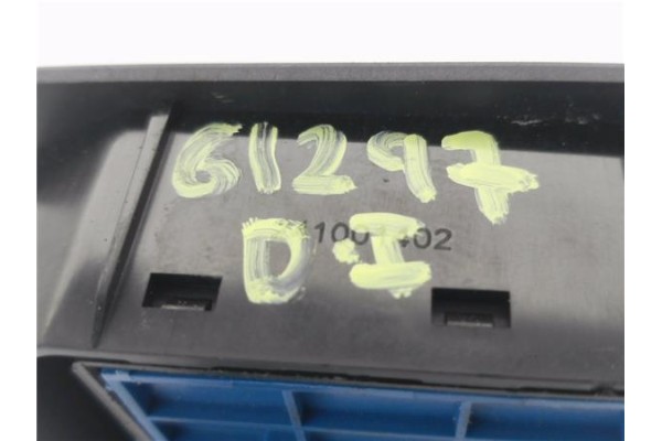Recambio de mando elevalunas delantero izquierdo para peugeot bipper 1.4 básico referencia OEM IAM 241001402  