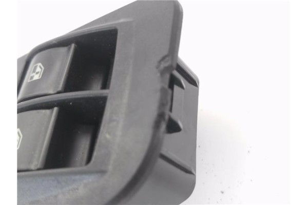 Recambio de mando elevalunas delantero izquierdo para peugeot bipper 1.4 básico referencia OEM IAM 241001402  