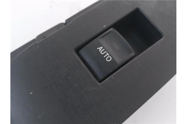 Recambio de mando elevalunas trasero derecho para toyota prius (zvw30) 1.8 hybrid referencia OEM IAM 7427147060  