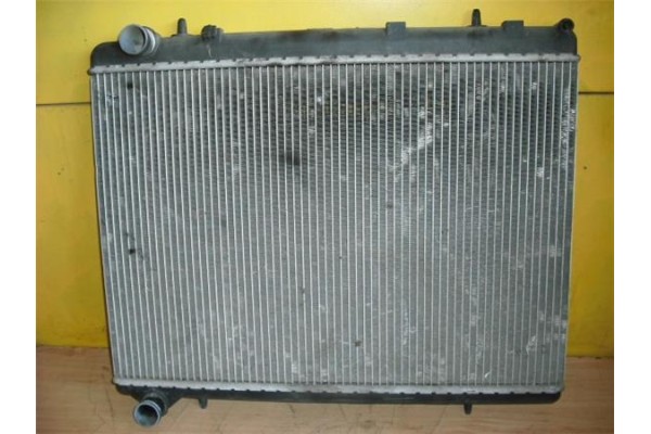 Recambio de radiador para citroen c4 berlina 1.6 hdi referencia OEM IAM 9645658080  