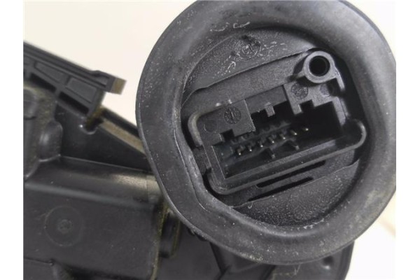 Recambio de cierre electromagnetico delantero derecho para volkswagen golf vi (5k1) 1.6 advance referencia OEM IAM 5K4839016M  