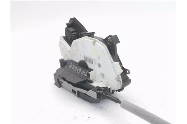 Recambio de cierre electromagnetico trasero derecho para volkswagen golf vi (5k1) 1.6 advance referencia OEM IAM 5K1837016H  