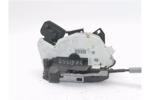 Recambio de cierre electromagnetico trasero derecho para volkswagen golf vi (5k1) 1.6 advance referencia OEM IAM 5K1837016H  