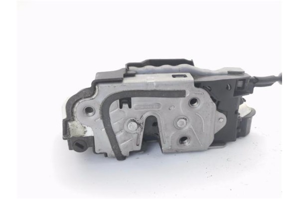 Recambio de cierre electromagnetico trasero derecho para volkswagen golf vi (5k1) 1.6 advance referencia OEM IAM 5K1837016H  