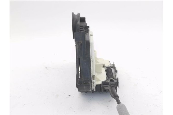 Recambio de cierre electromagnetico trasero izquierdo para volkswagen golf vi (5k1) 1.6 advance referencia OEM IAM 5K4839015H  