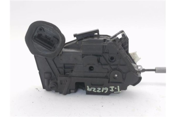 Recambio de cierre electromagnetico trasero izquierdo para volkswagen golf vi (5k1) 1.6 advance referencia OEM IAM 5K4839015H  