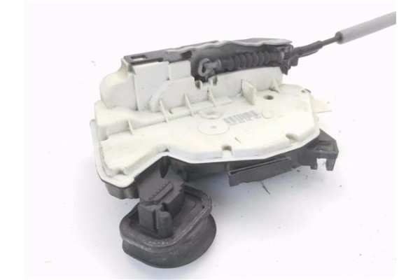 Recambio de cierre electromagnetico trasero izquierdo para volkswagen golf vi (5k1) 1.6 advance referencia OEM IAM 5K4839015H  