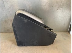 Recambio de portaobjetos reposabrazos para toyota auris (e15) 1.6 vvti referencia OEM IAM 230345070012  