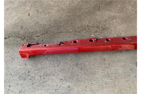 Recambio de spoiler talonera lat. derecha para toyota prius (zvw30) 1.8 hybrid referencia OEM IAM 7585047010  