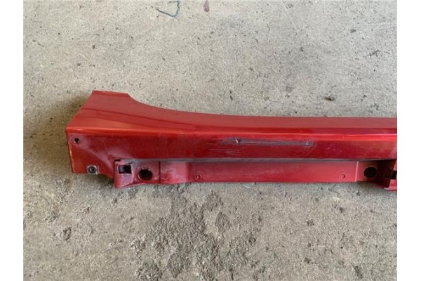 Recambio de spoiler talonera lat. derecha para toyota prius (zvw30) 1.8 hybrid referencia OEM IAM 7585047010  